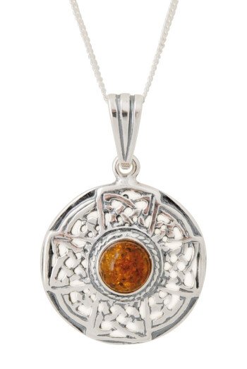 Pendentif avec perle d’ambre