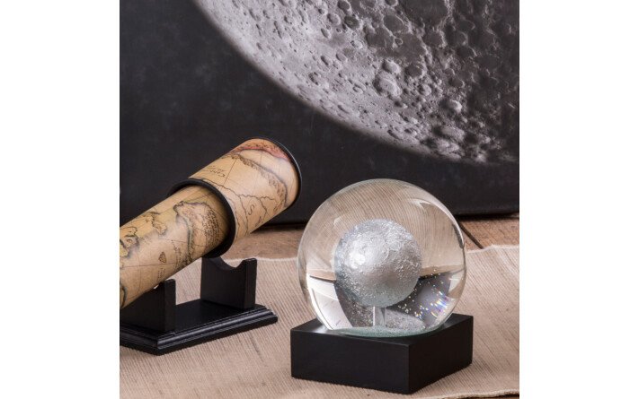 La lune argentée